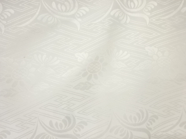  紗綾型に花模様織り出し単衣長襦袢